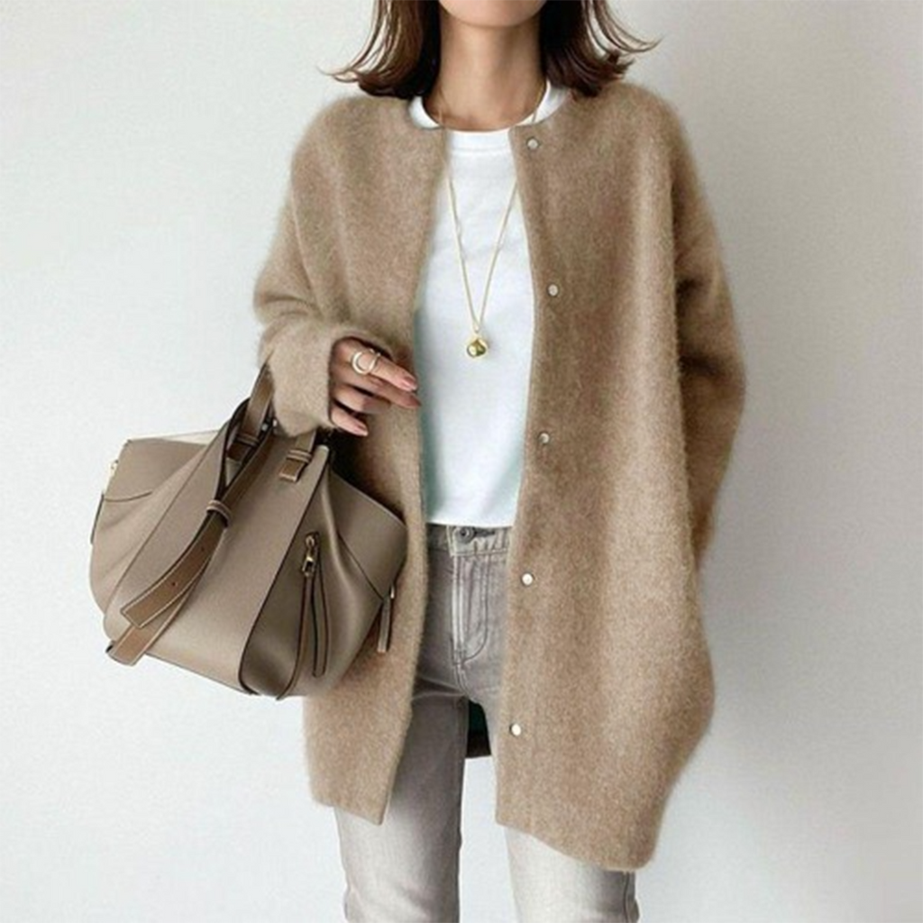 Raveena - Comfortable Cardigan